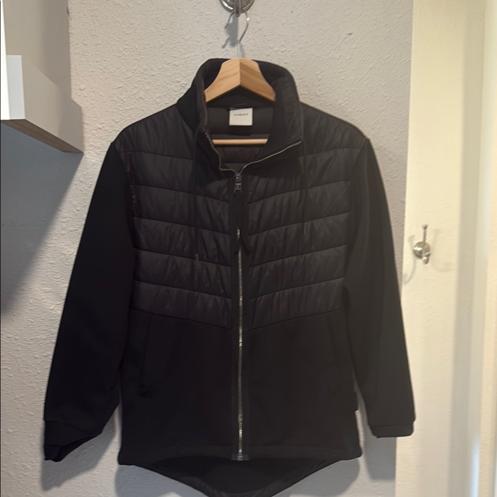 Varley Black Puffer Jacket size small full zip athletic athleisure warm